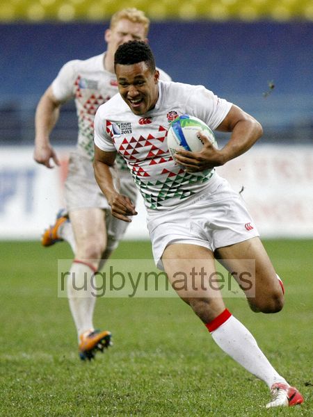 Marcus Watson in action for England v New Zealand 7s Rugby World Cup Final. IRB RWC 7s at Luzhniki Stadium, Moscow, 30th June 2013