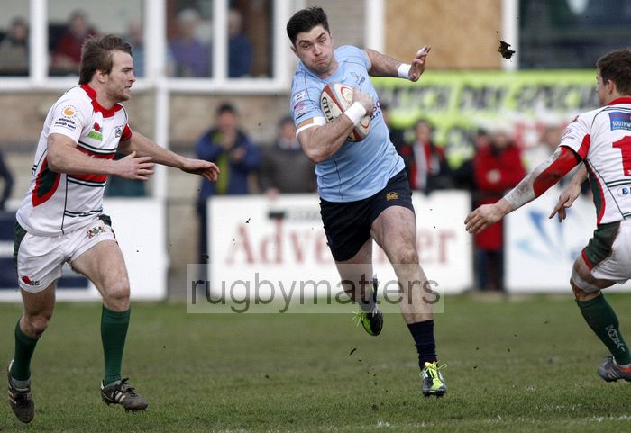 Eamonn Sheridan tries to find a gap. Rotherham Titans v Plymouth Albion at Clifton Lane, Rotherham on 9th February 2013. KO 1430. RFU Championship - Stage 1.