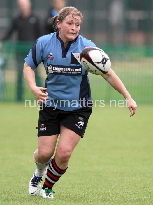 Louise Dalgleish passes the ball. Nomads v South Africa, The Lensbury, Broom Road, Teddington, Middlesex, England, on 28th June 2014, ko 2pm.
