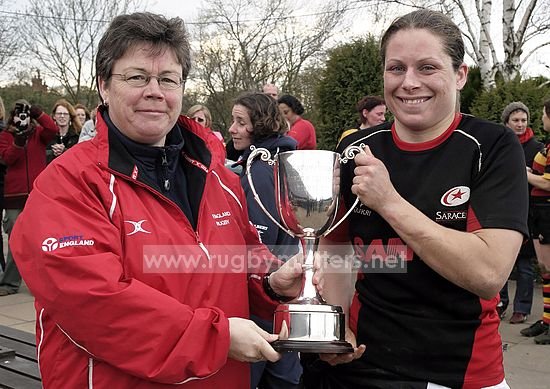 Carol Isherwood presents Premiership Cup to Amy Garnett captain of Saracens