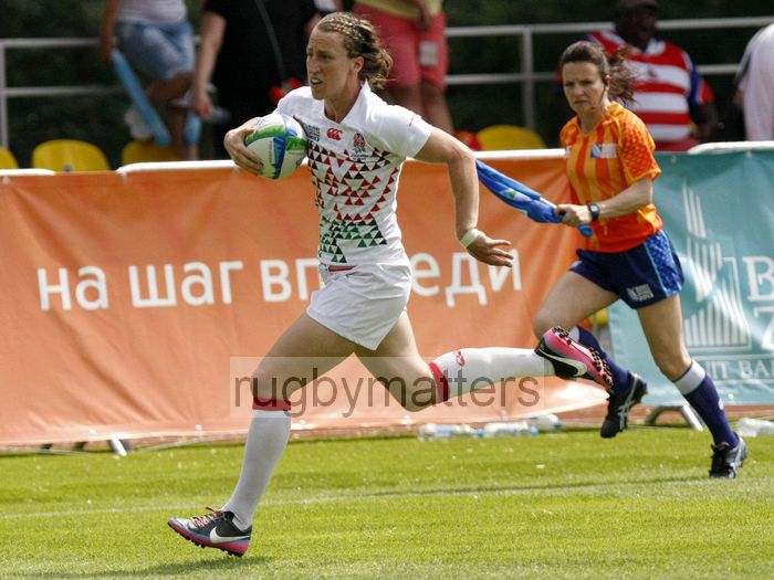 Kat Merchant in action for England in their second pool (D) match against Japan. IRB RWC 7s at Luzhniki Stadium, Moscow, 29th June 2013