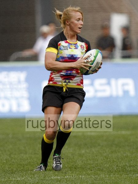 Michaela Staniford in action for England in their final pool match against Russia. IRB RWC 7s at Luzhniki Stadium, Moscow, 29th June 2013