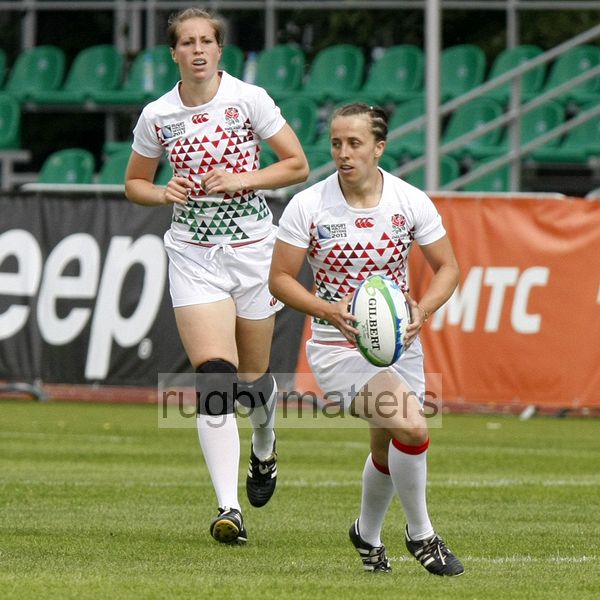 Katy McLean in action in the Plate Semi Final against Ireland. IRB RWC 7s at Luzhniki Stadium, Moscow, 30th June 2013