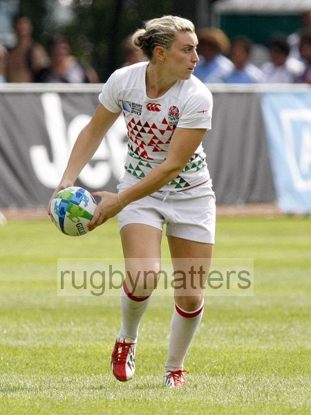 Alice Richardson in action in the Plate Semi Final against Ireland. IRB RWC 7s at Luzhniki Stadium, Moscow, 30th June 2013