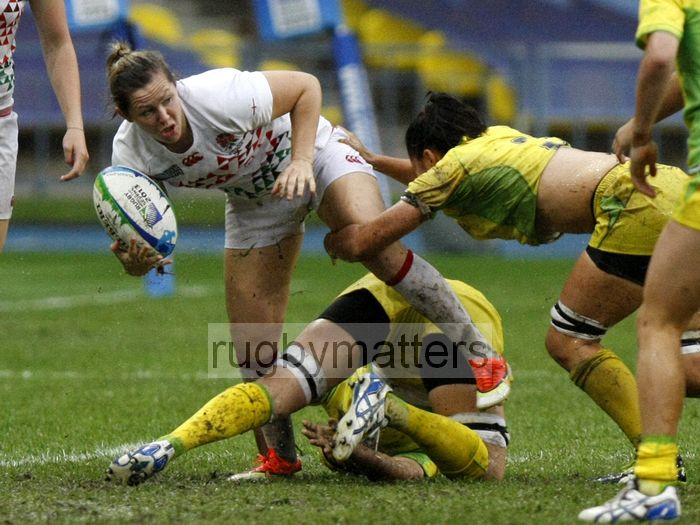 Marlie Packer in action for England in the Plate Final against Australia. IRB RWC 7s at Luzhniki Stadium, Moscow, 30th June 2013