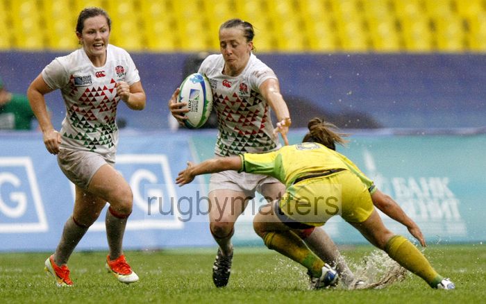 Katy McLean in action in the Plate Final against Australia. IRB RWC 7s at Luzhniki Stadium, Moscow, 30th June 2013