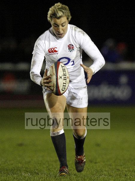 Alice Richardson in action. England v New Zealand in Autumn International Series at Army Rugby Stadium, Aldershot, 27th November 2012.