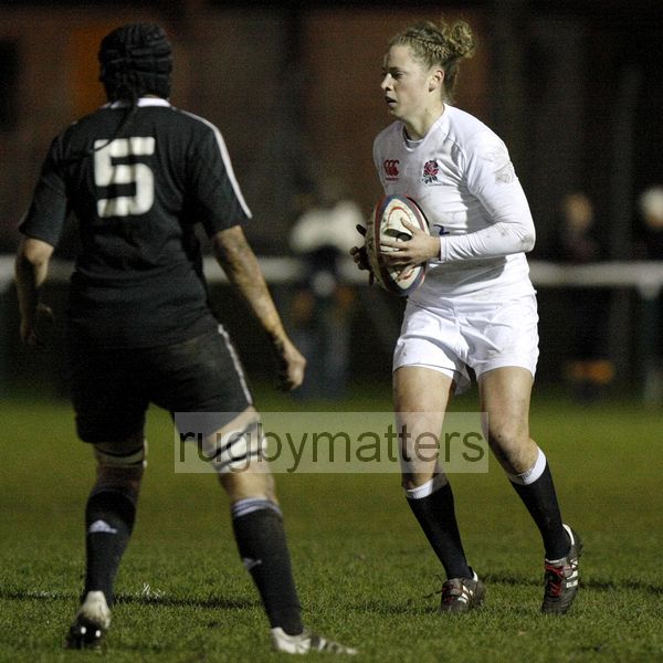 Amber Reed in action. England v New Zealand in Autumn International Series at Army Rugby Stadium, Aldershot, 27th November 2012.