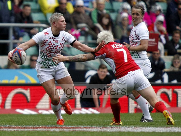 Heather Fisher in action for England 17 - 12, Cup Semi-Final. Womens International Invitational tournament at the Marriott London Sevens. At Cardinal Vaughan and Twickenham Stadium, Whitton Road, Twickenham. On 12th May 2013.