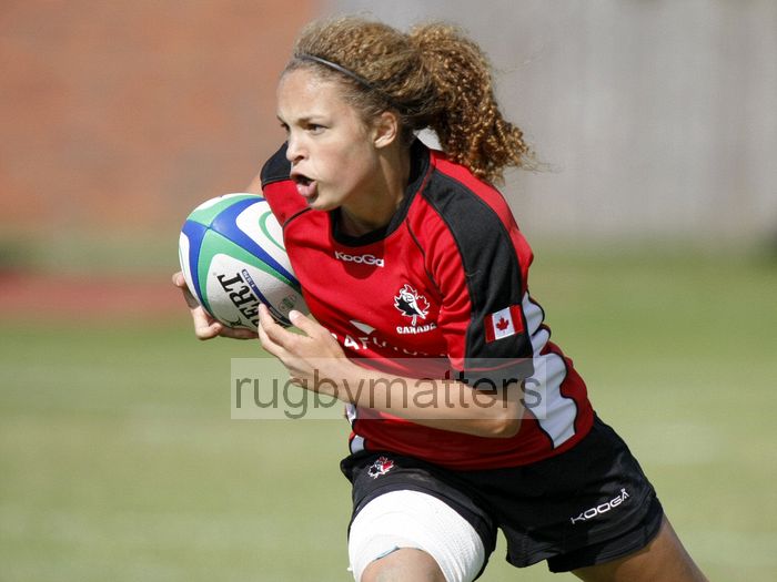 Breanne Nicholas in action. England v Canada in the U20's Nations Cup, Trent College, Derby Road, Long Eaton, Nottingham, 14th July 2013, kick off 1700.