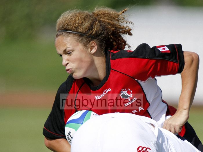Breanne Nicholas in action. England v Canada in the U20's Nations Cup, Trent College, Derby Road, Long Eaton, Nottingham, 14th July 2013, kick off 1700.