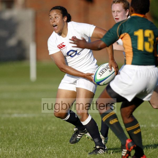 Rochelle Smith in action for England. England v South Africa in the U20's Nations Cup, Trent College, Derby Road, Long Eaton, Nottingham, 11th July 2013, kick off 1900.