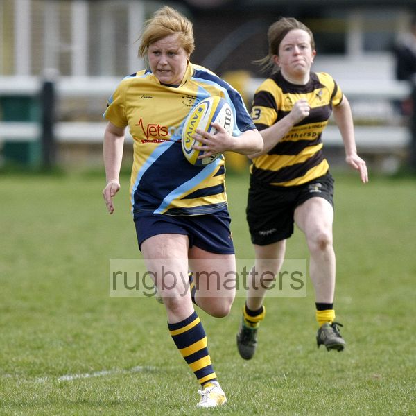 Louise Dennis makes a break. Wasps v Worcester at Twyford Avenue Sports Ground, Twyford Avenue, Acton, London on 28th April 2013 KO 1500.