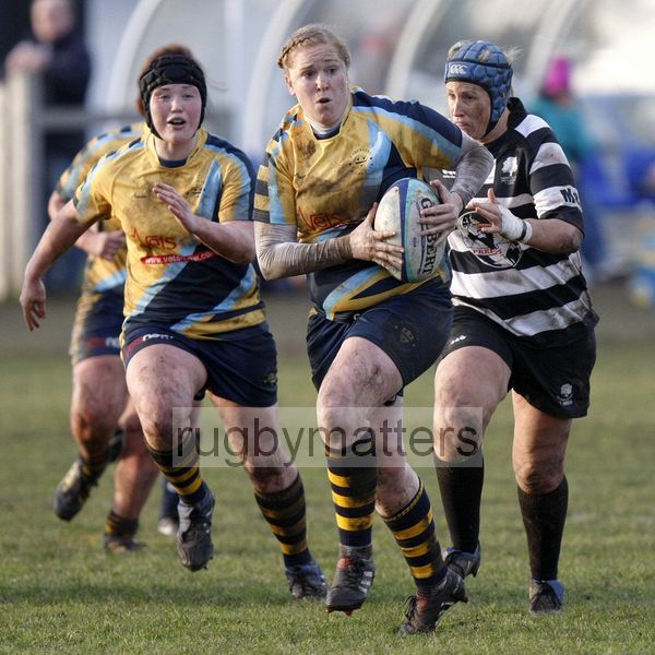 Darel Poole making a break which led to her scoring a try. Worcester v Thurrock T-Birds at Sixways, Worcester on 16th December 2012.