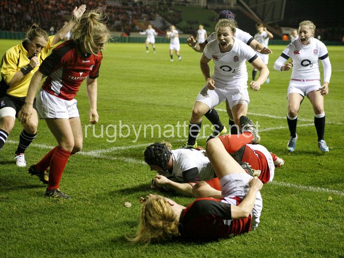 Sophie Hemming crosses the line to score the first of two tries on the night. England Women v Canada Women at Twickenham Stoop, Twickenham, England on 13th November 2013 ko 1900