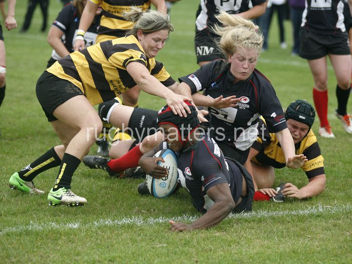 Maggie Alphonsi powers across the line to score a try. Wasps v Saracens at Twyford Avenue, London on 22nd September 2013, ko 14.30. Final Score 10-34