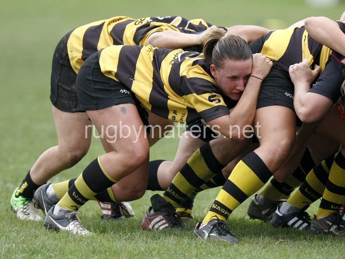 Louise Meadows in action. Wasps v Saracens at Twyford Avenue, London on 22nd September 2013, ko 14.30. Final Score 10-34