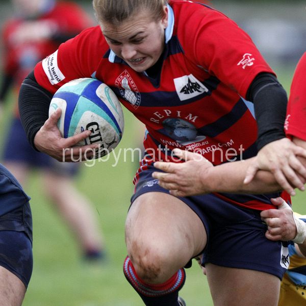 Fiona Davidson in action. Worcester v DMP Sharks at Westons Land Pitches, Sixways, Pershore Lane, Worcester on 27th October 2013 ko 1400